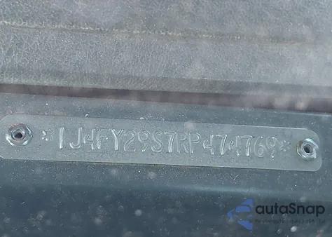 1994 Jeep Wrangler / Yj Se z USA, uszkodzony, nr VIN 1J4FY29S7RP474769